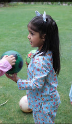 Load image into Gallery viewer, Cupcake Print Muslin Nightsuit - CuddlesClothing