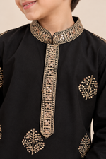 Load image into Gallery viewer, Siyah Zari Silk Kurta Set