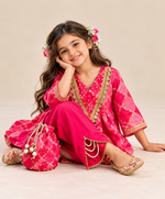Load image into Gallery viewer, Gulbahar Banarasi Kurta Pant Set with Potli