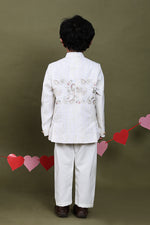 Load image into Gallery viewer, Gulzaar Ivory Embroidered Jodhpuri Set