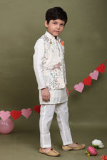 Load image into Gallery viewer, Aranya Embroidered Jacket Kurta Set