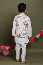 Load image into Gallery viewer, Aranya Embroidered Jacket Kurta Set