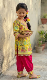 Load image into Gallery viewer, Yellow Banarsi Silk Girls Kurta Set with Pink Cotton Silk Salwar - CuddlesClothing