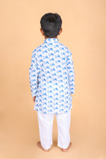 Load image into Gallery viewer, Boys Blue Tractor Print Cotton Kurta Set - CuddlesClothing