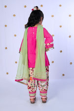 Load image into Gallery viewer, Gulabi Phool Patiala Set - CuddlesClothing