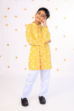 Load image into Gallery viewer, Boys Pastel Yellow Floral Kurta Set - CuddlesClothing