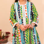 Load image into Gallery viewer, Girls' Green Printed Kurta Set with Lace Details - CuddlesClothing