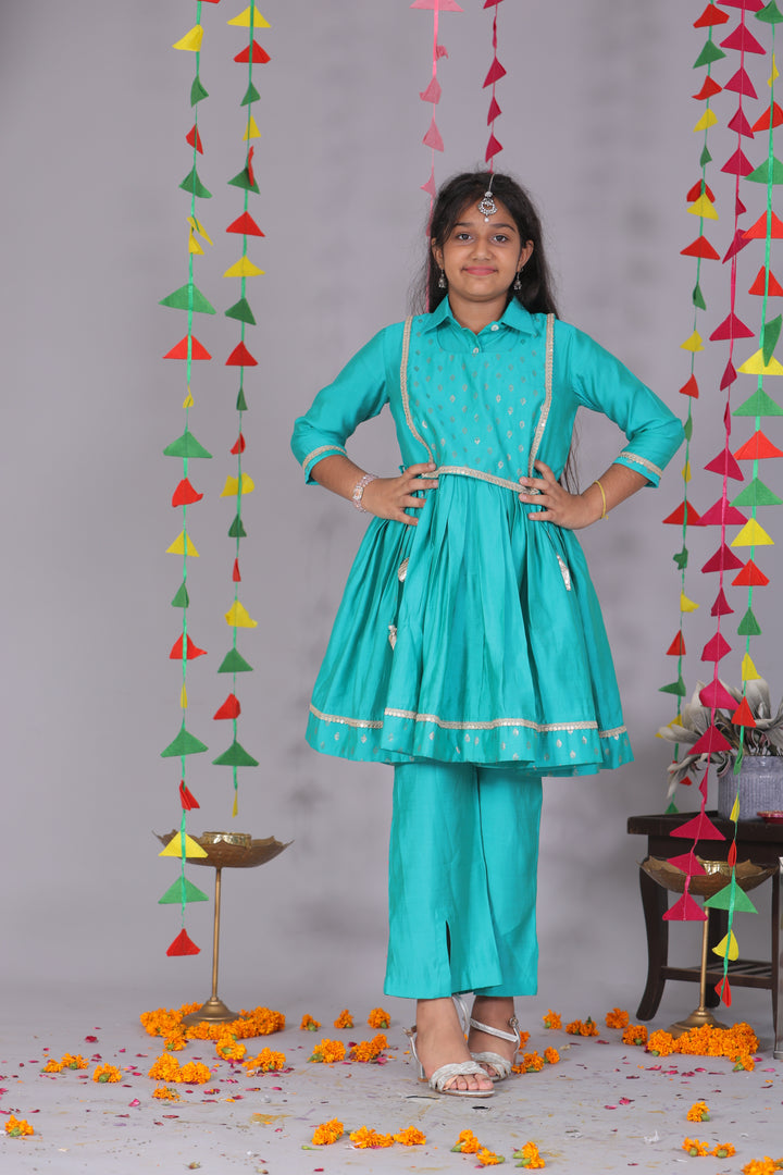 Girls Blue Cotton Silk Block Print Kurta Set - CuddlesClothing