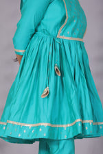 Load image into Gallery viewer, Girls Blue Cotton Silk Block Print Kurta Set - CuddlesClothing