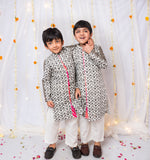 Load image into Gallery viewer, Boys Front-Open Chikankari Kurta with Pink Lehriya Accent - CuddlesClothing