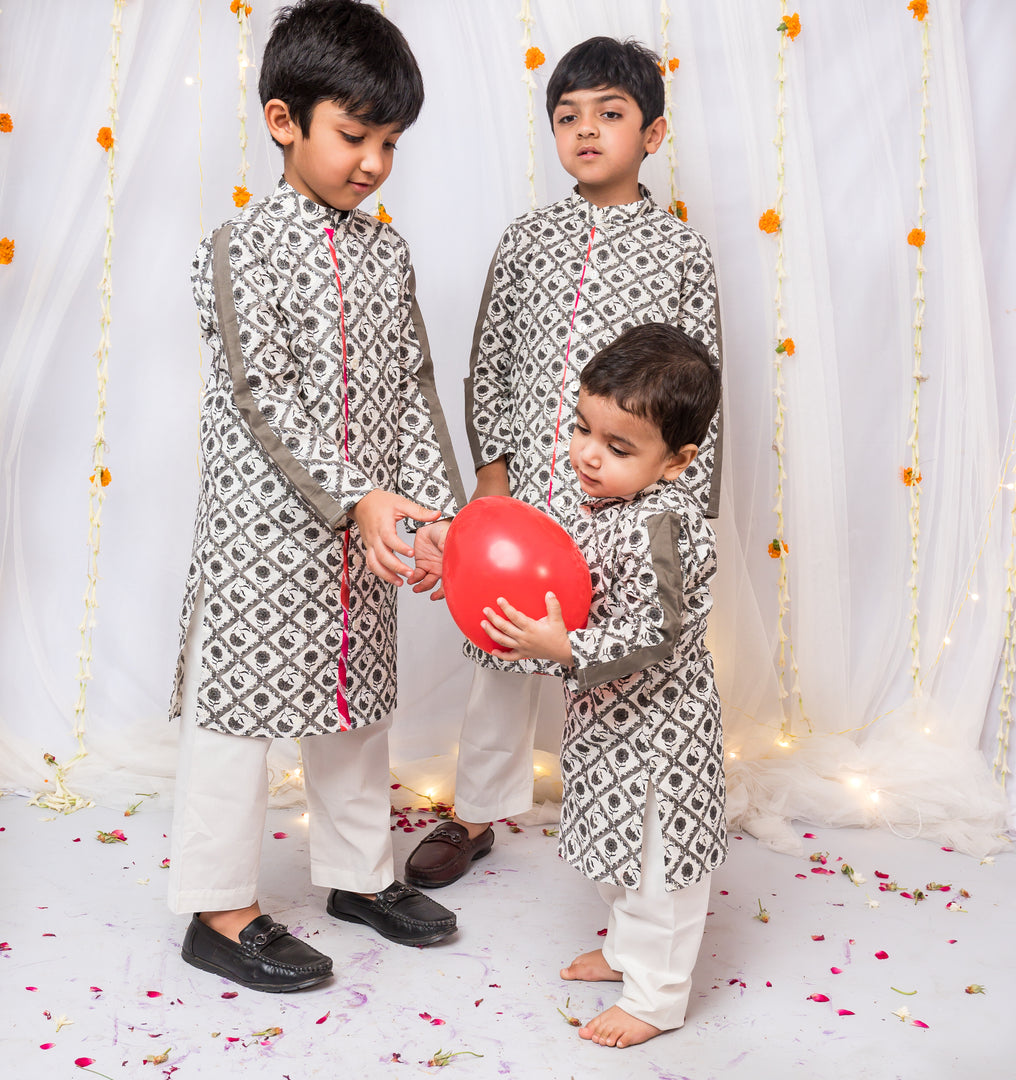 Boys Front-Open Chikankari Kurta with Pink Lehriya Accent - CuddlesClothing