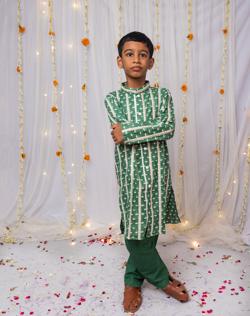 Boys Front-Open Silk Kurta Pajama with Gota Work - CuddlesClothing