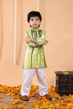 Load image into Gallery viewer, Green Mirror Tie-Dye Kurta Set