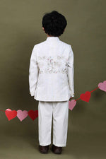Load image into Gallery viewer, Gulzaar Ivory Embroidered Jodhpuri Set
