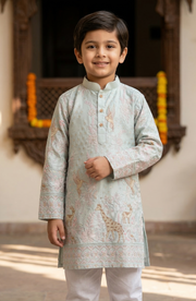 Boys' Blush Pink Kurta with Giraffe Embroidery and White Pajamas - CuddlesClothing