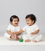 Unisex Star Print Cotton Muslin Nightsuit for Kids - CuddlesClothing