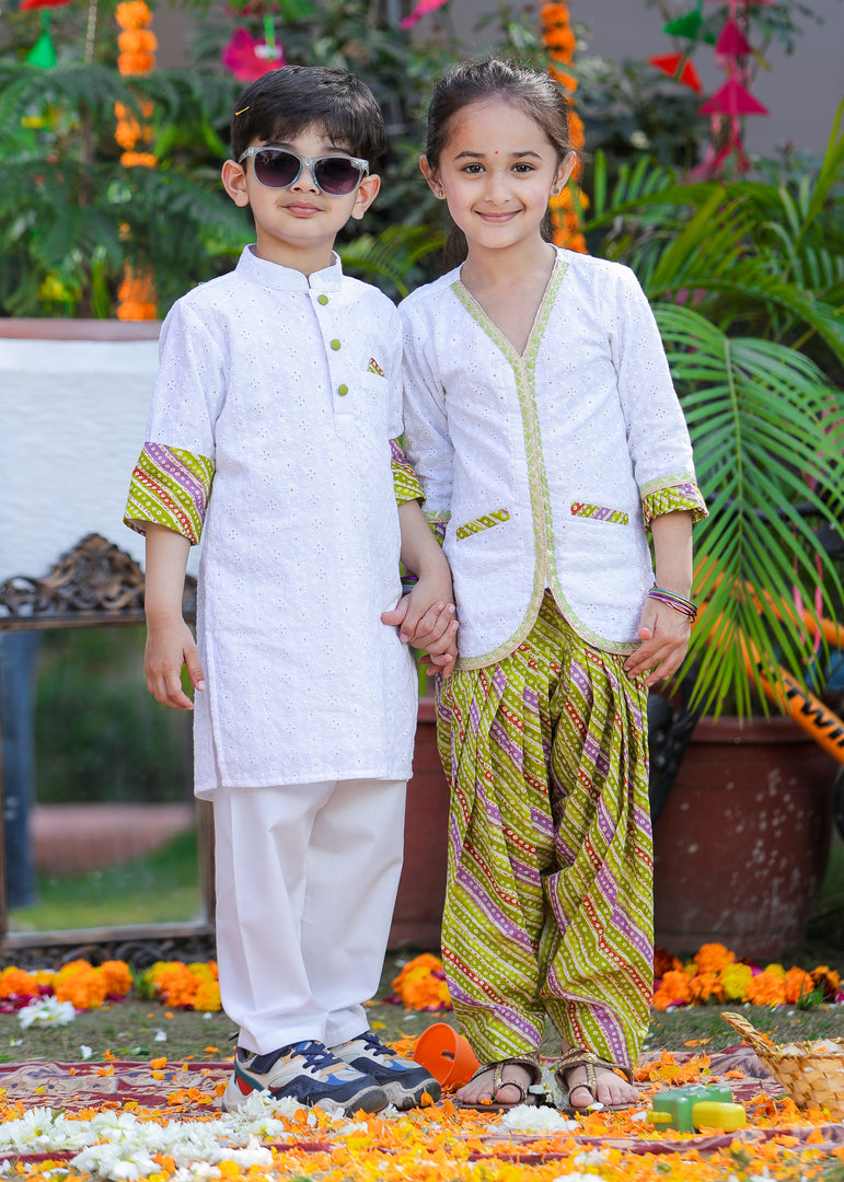 Boys' White Chikankari Kurta with Leheriya Accents - CuddlesClothing