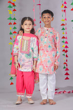 Load image into Gallery viewer, Boys Pink Muslin Kurta Pajama Set - CuddlesClothing