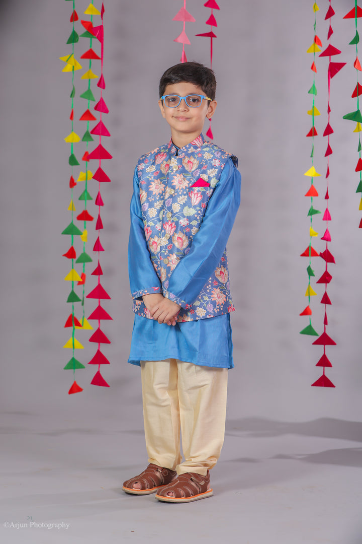Boys Embroidered Jacket & Chanderi Kurta Set - CuddlesClothing