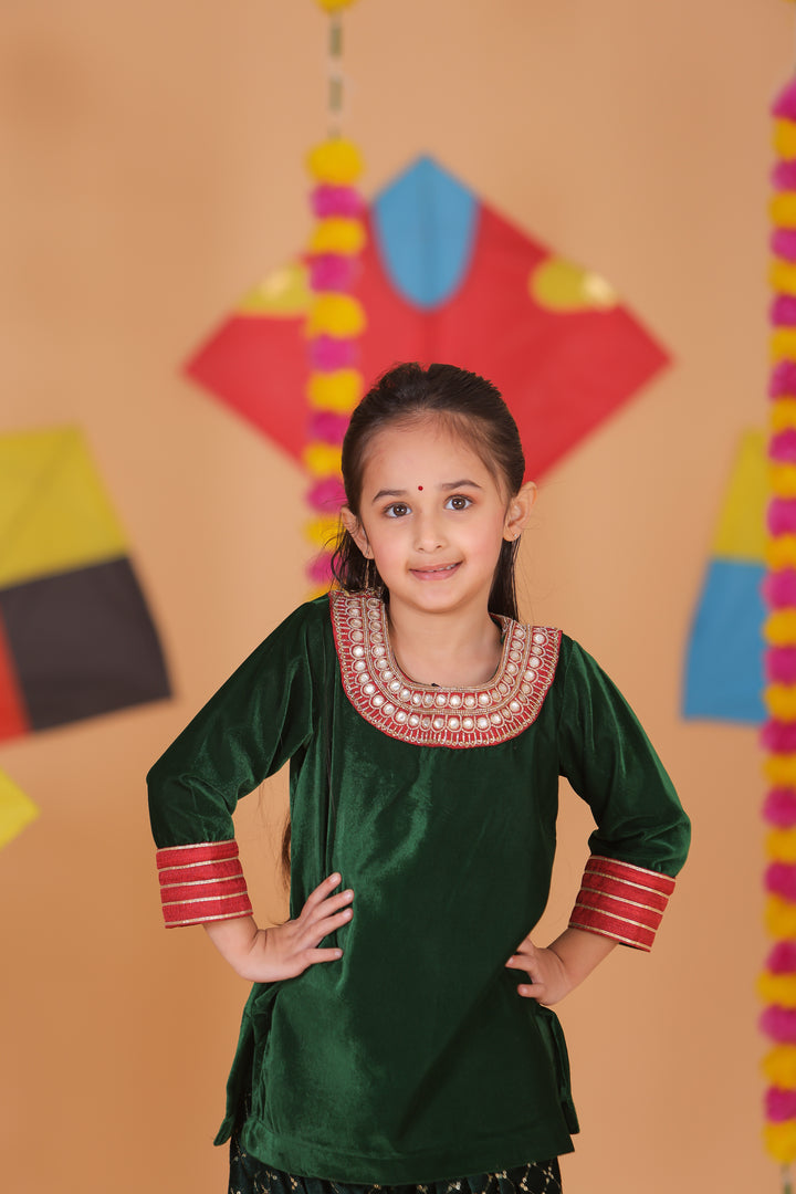 Girls Green Embroidered Neckline Kurta Salwar Set - CuddlesClothing