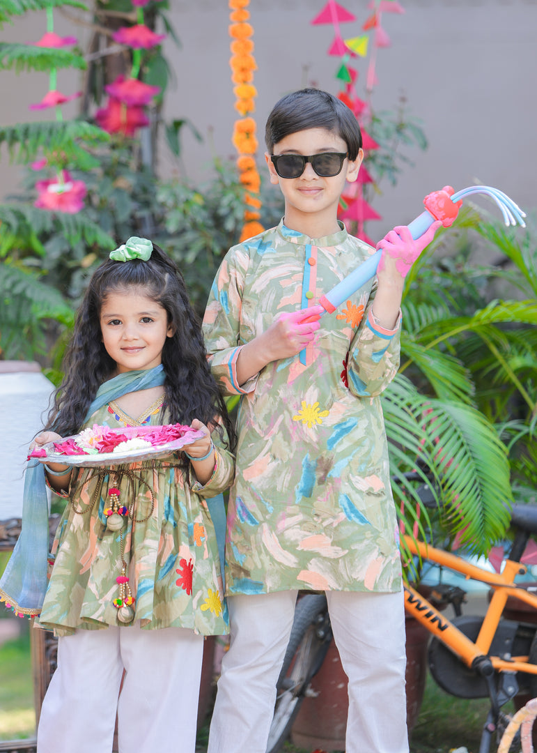 Boys Green Kurta with Paint Splash Embroidery - CuddlesClothing