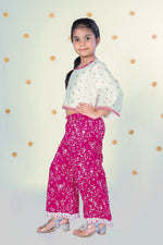 Load image into Gallery viewer, Kids' Off White &amp; Pink Floral Co-ord Set - CuddlesClothing