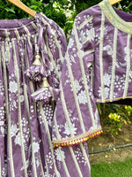 Load image into Gallery viewer, Girls Purple Floral Lehenga Choli Set - CuddlesClothing