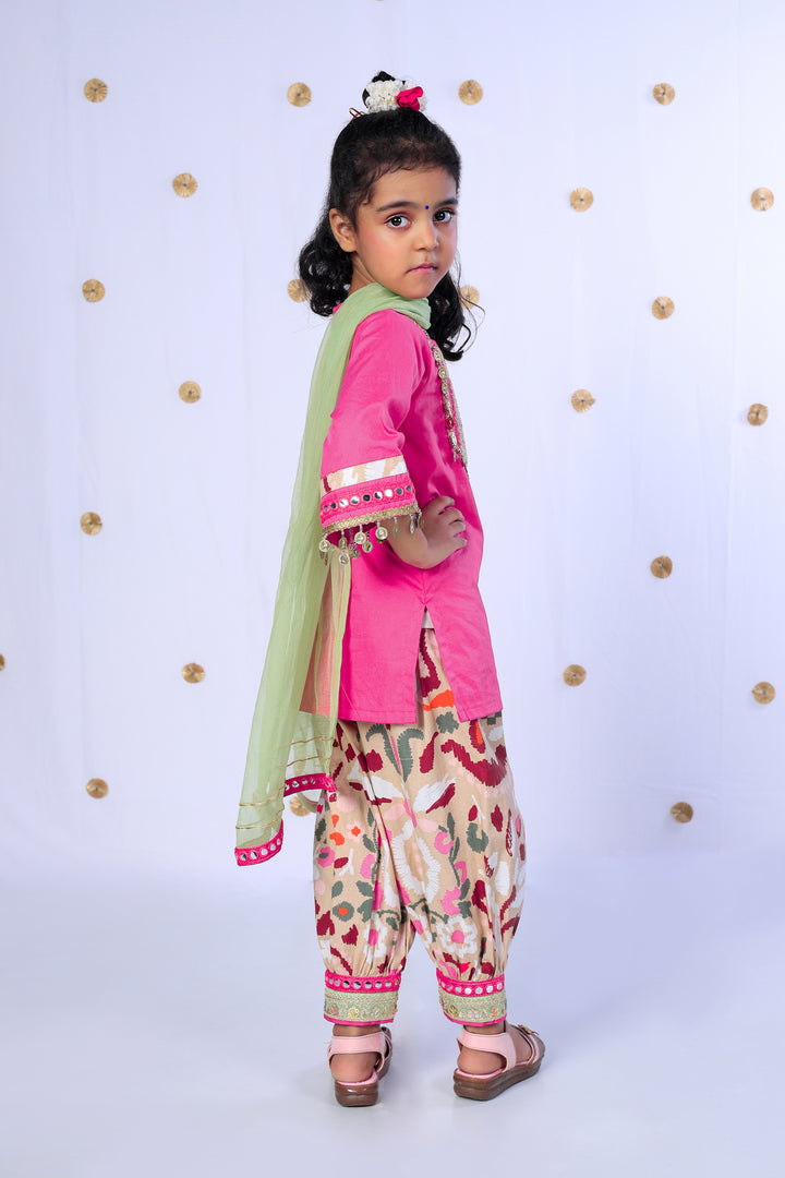 Gulabi Phool Patiala Set - CuddlesClothing