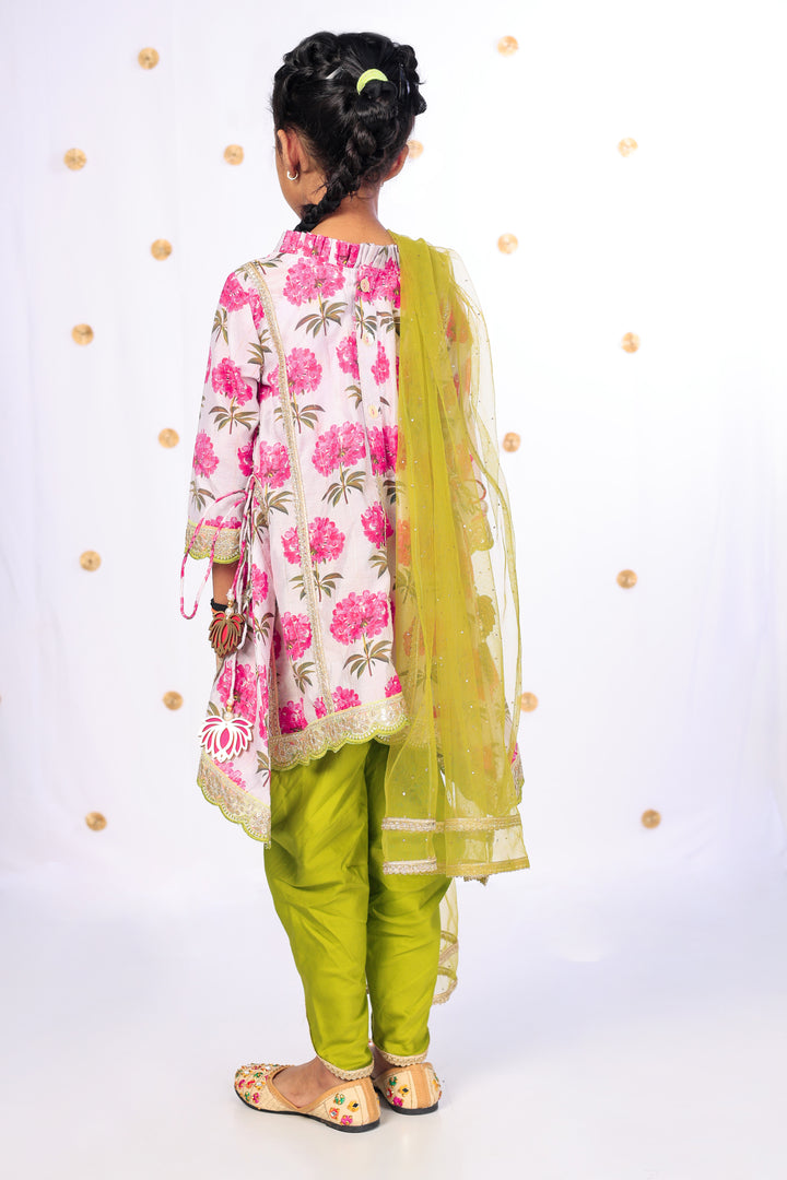 Girls' Floral Kurta & Lime Dhoti Set - CuddlesClothing