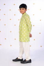 Load image into Gallery viewer, Boys' Green Printed Kurta with White Pajamas - CuddlesClothing