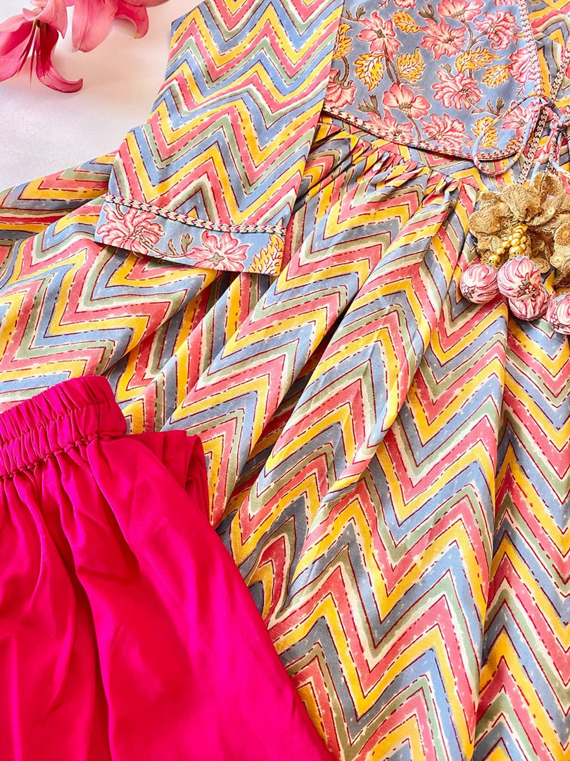 Girls Cotton Zig-Zag Print Anarkali Kurta Set with Dupatta - CuddlesClothing
