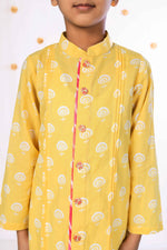 Load image into Gallery viewer, Boys Pastel Yellow Floral Kurta Set - CuddlesClothing