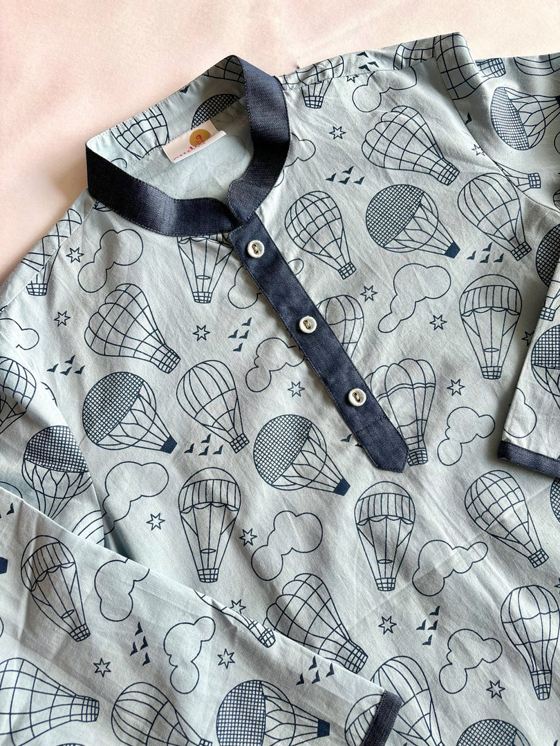 Boys Light Blue Hot Air Balloon Print Kurta Set - CuddlesClothing