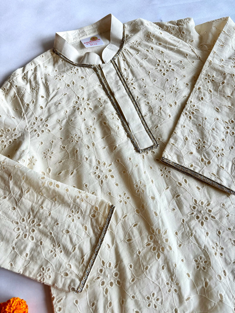 Boys Off-White Cutwork Embroidery Kurta Pajama - CuddlesClothing