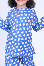Load image into Gallery viewer, Kids Blue Sheep Print Cotton Nightsuit - CuddlesClothing