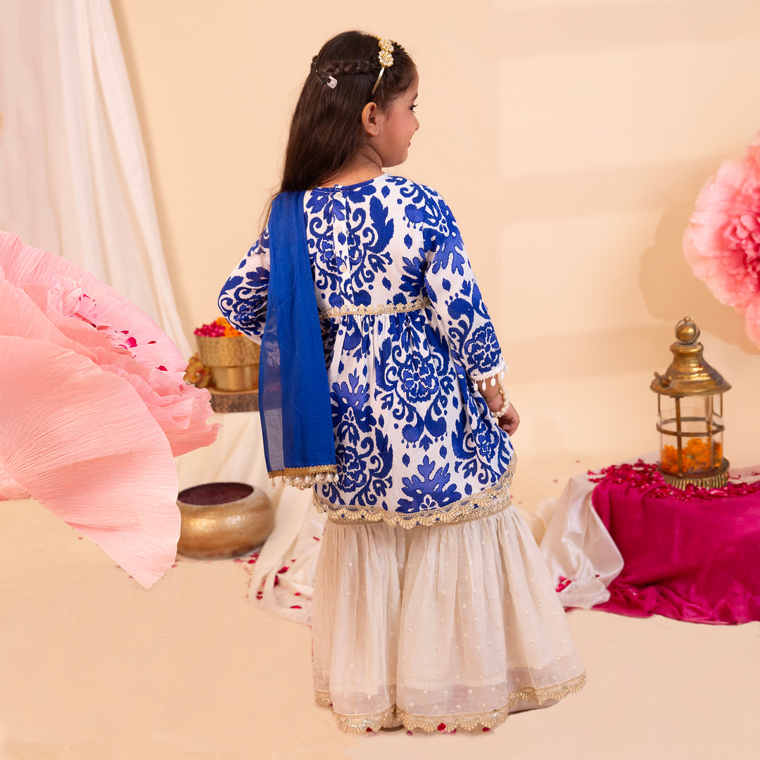 Girls' Blue Floral Kurta & Ivory Garara - CuddlesClothing