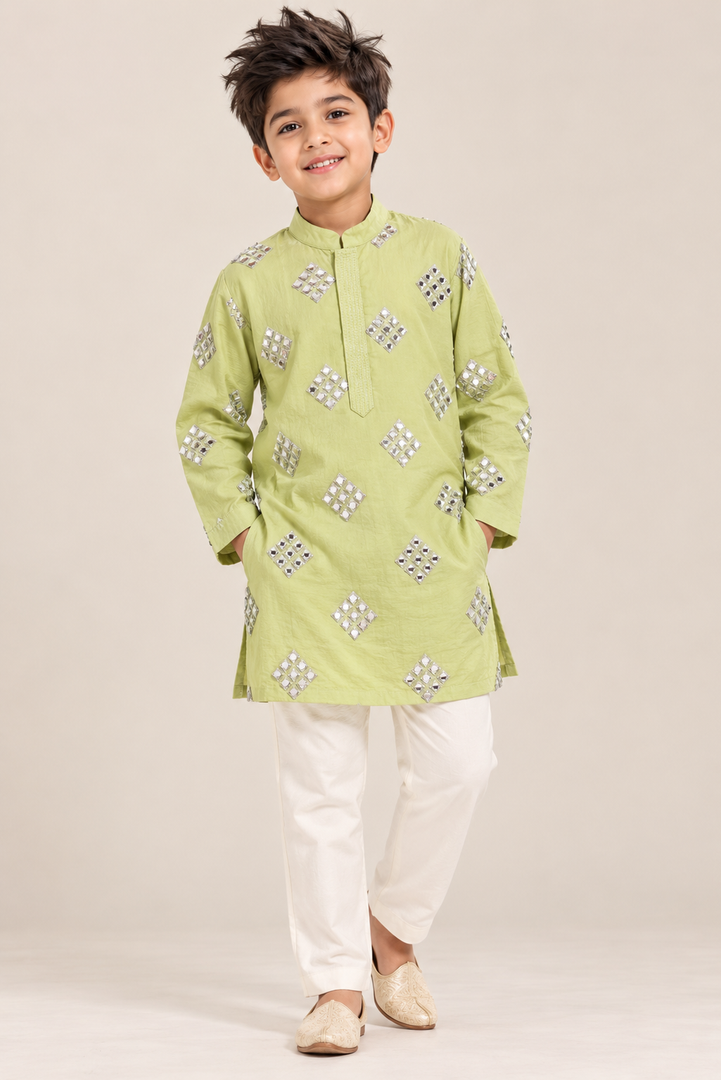 Aariv Mirror Work Mul Cotton Kurta Set